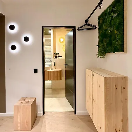 Inside - Retreat - Private Sauna Апартаменты *